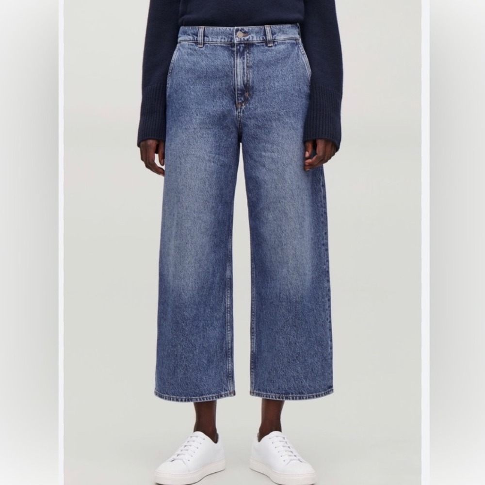 COS Barrel Jeans Blue Wide Curved Leg Mid Rise Cropped Denim Size 29